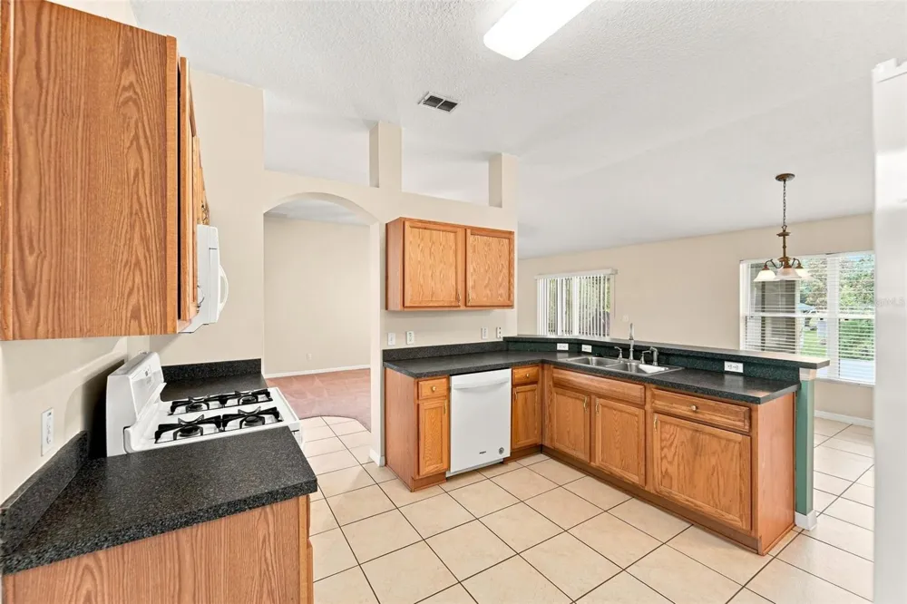 614 RED MULBERRY DRIVE Deltona, FL 32725