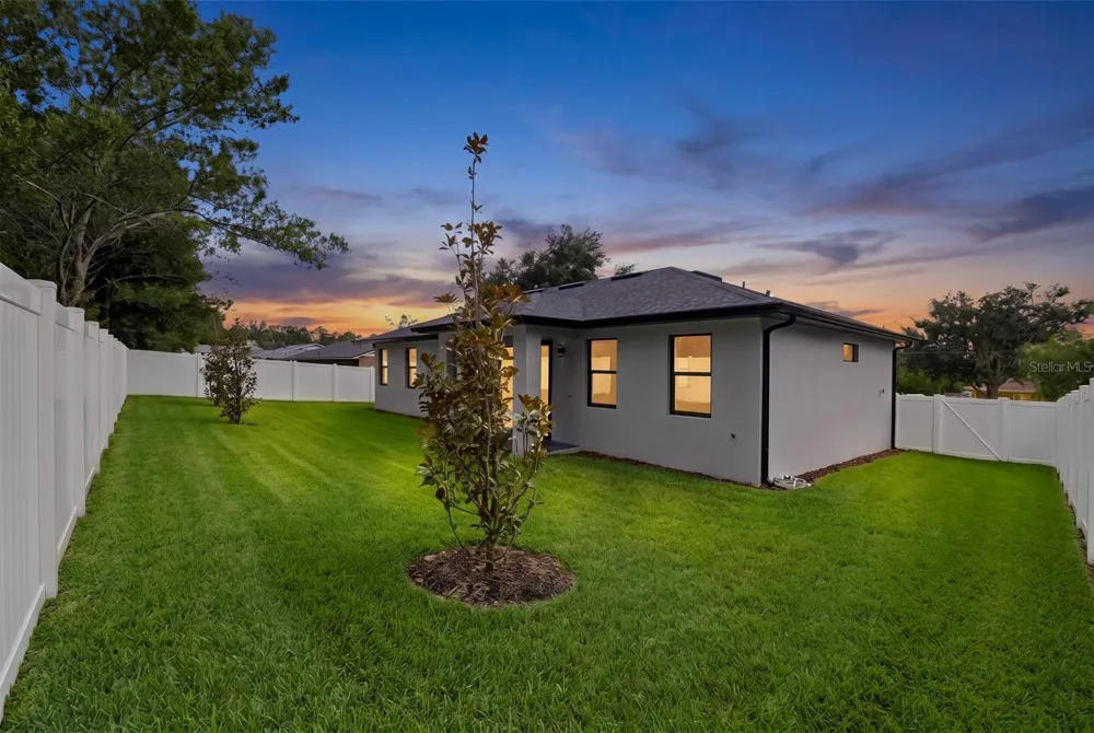 27426 AZEN LOOP Brooksville, FL 34602