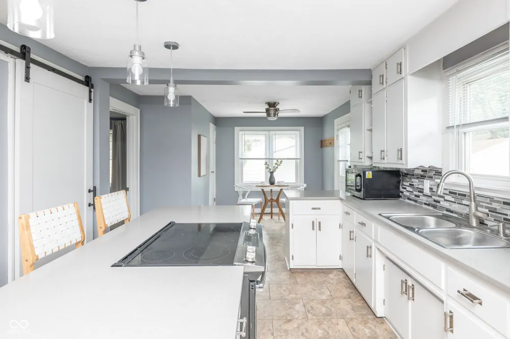 1521 Euclid Avenue Indianapolis, IN 46201