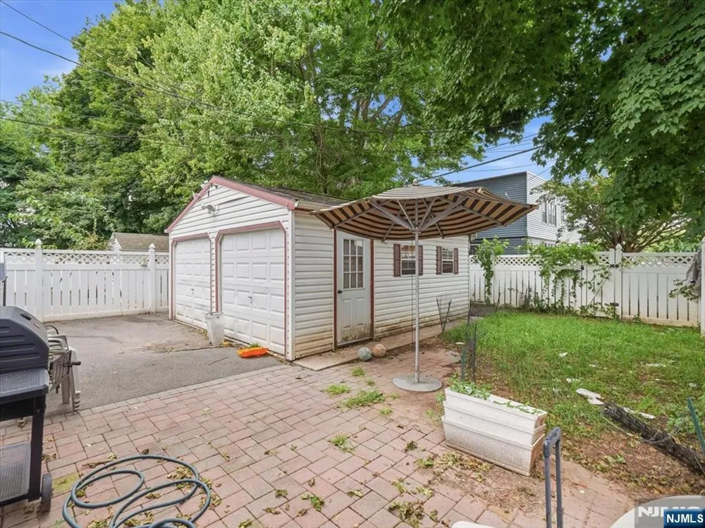 183 Brighton Avenue East Orange, NJ 07017