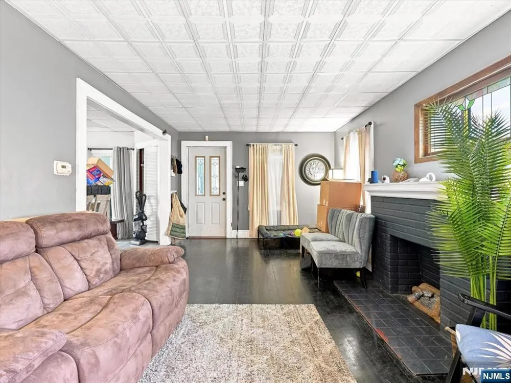 183 Brighton Avenue East Orange, NJ 07017