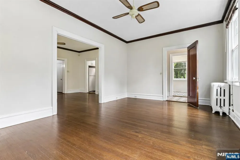 195 Riveredge Road 1 Tenafly, NJ 07670