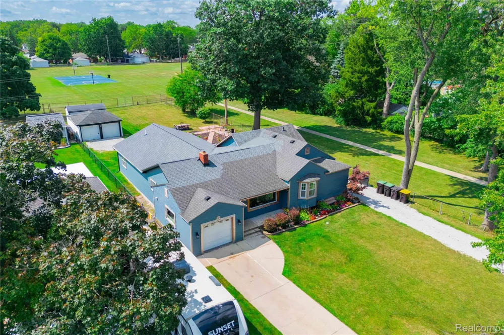2320 Grange Road Trenton City, MI 48183