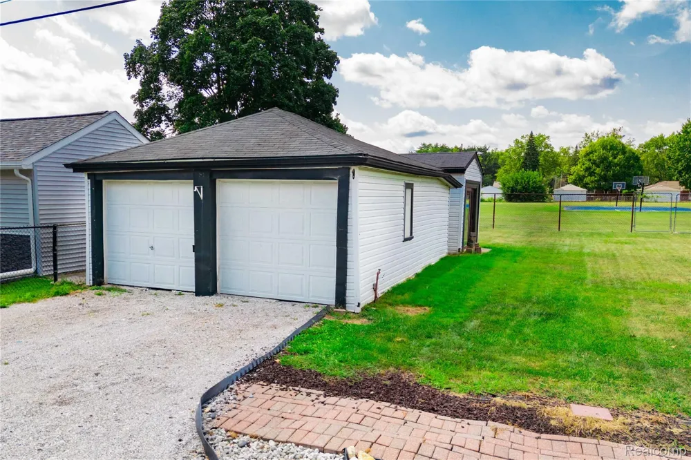 2320 Grange Road Trenton City, MI 48183