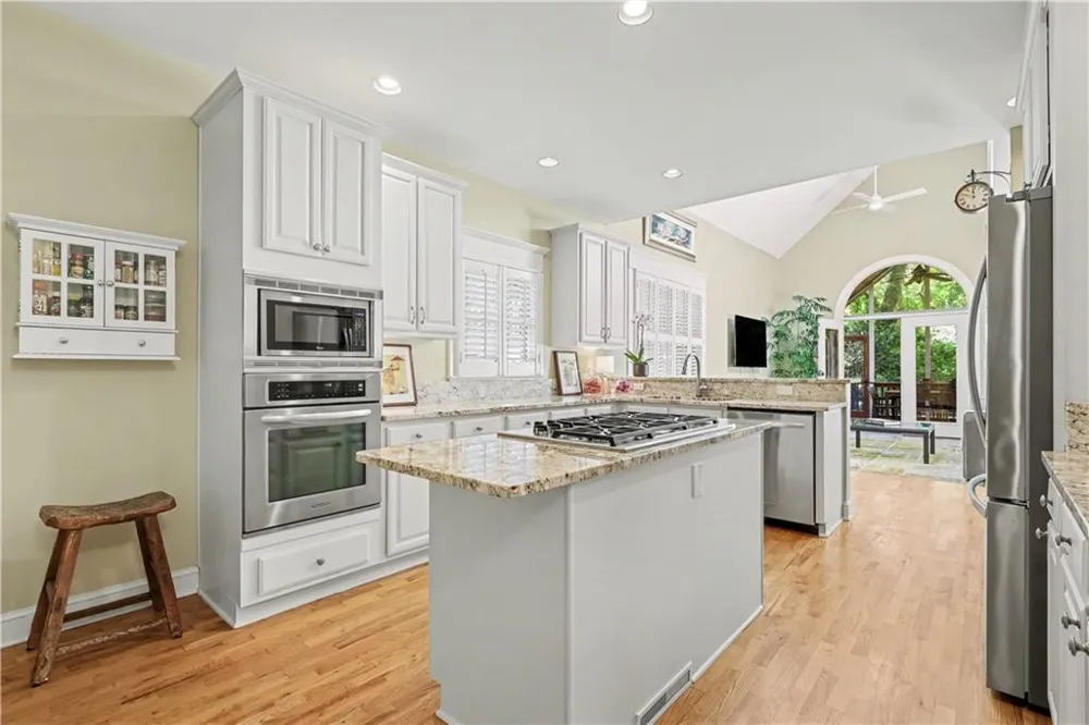 827 Highland Terrace NE Atlanta, GA 30306