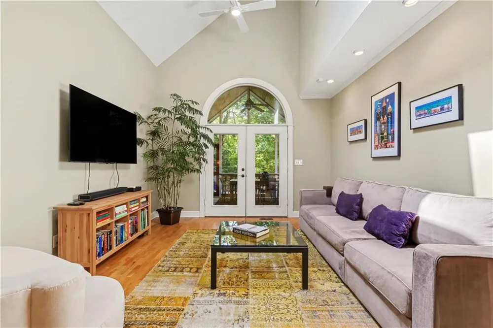 827 Highland Terrace NE Atlanta, GA 30306