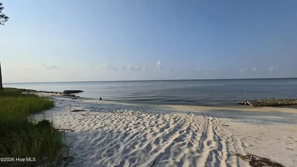 347 Sandy Point Drive Beaufort, NC 28516
