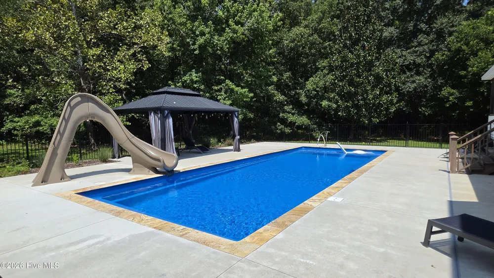347 Sandy Point Drive Beaufort, NC 28516