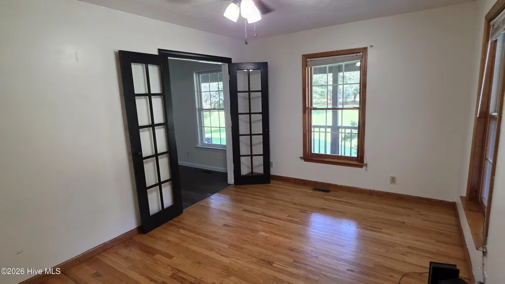 347 Sandy Point Drive Beaufort, NC 28516