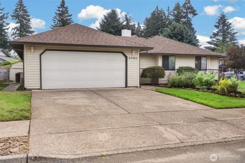 3705 NE 157th Avenue