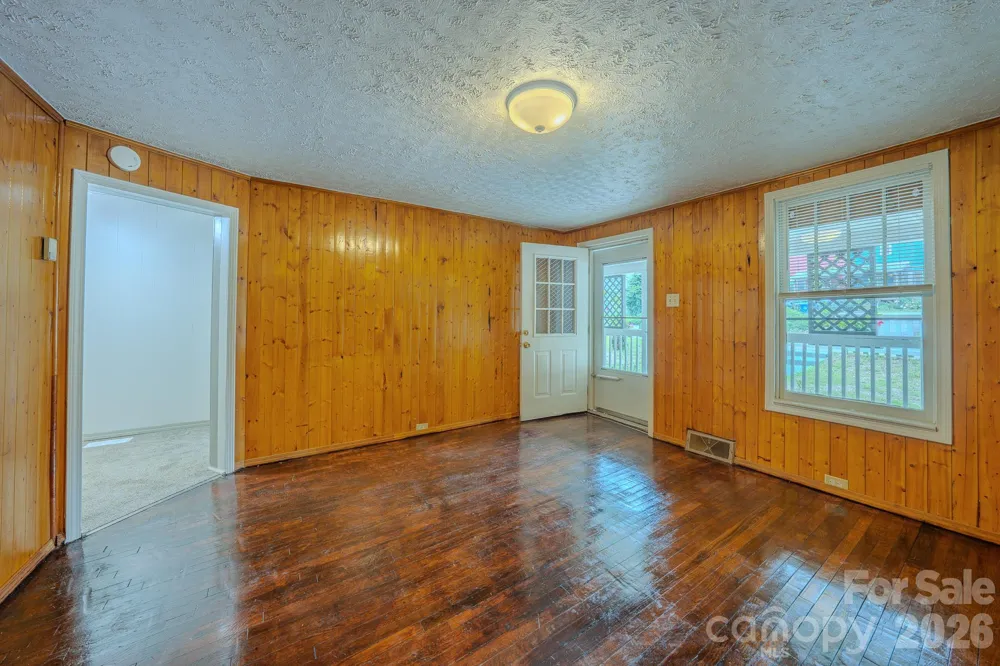 298 State Street Asheville, NC 28806