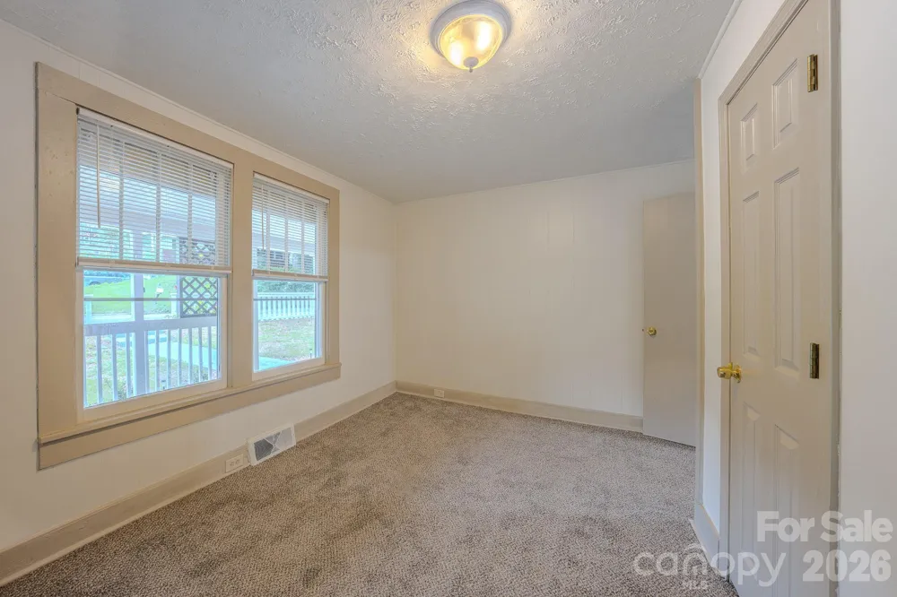298 State Street Asheville, NC 28806