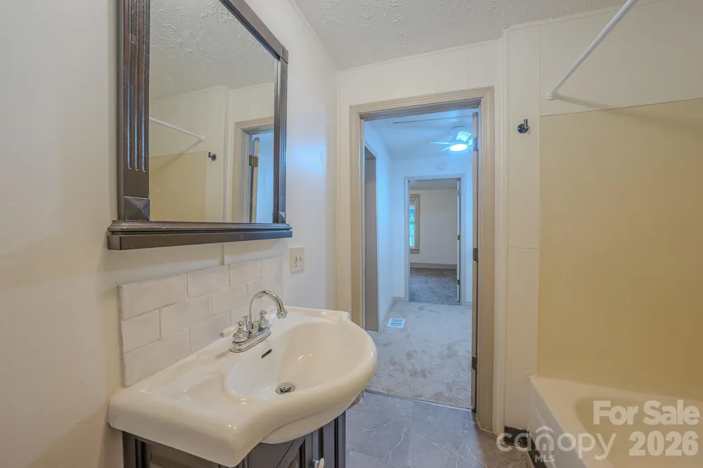 298 State Street Asheville, NC 28806