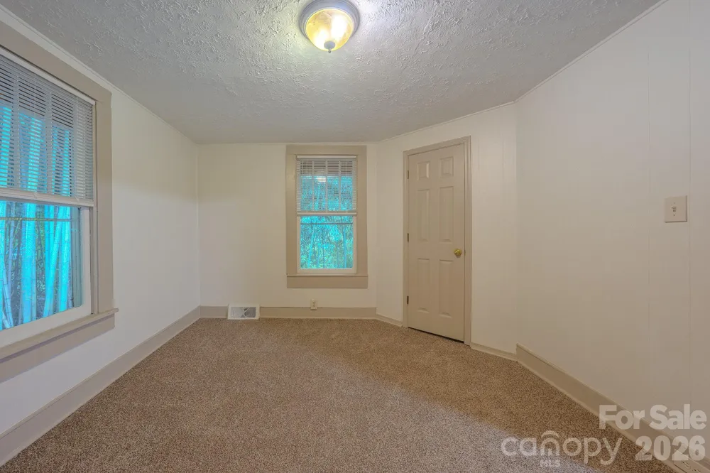 298 State Street Asheville, NC 28806