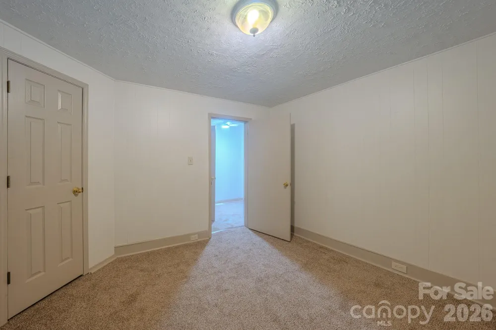 298 State Street Asheville, NC 28806