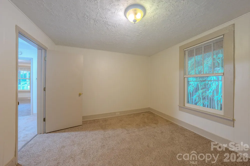 298 State Street Asheville, NC 28806