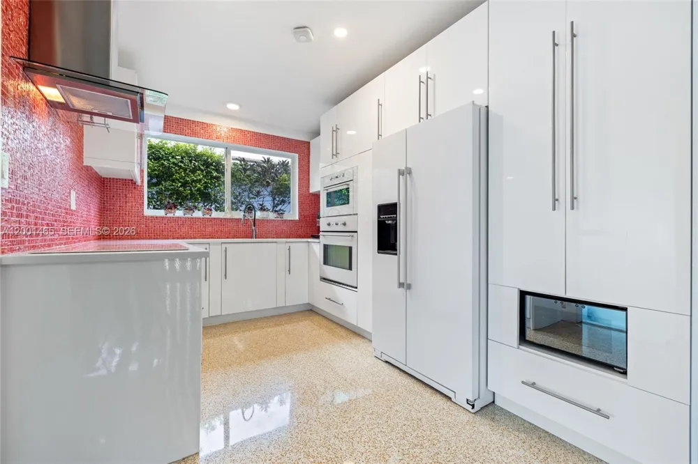 2121 Red Rd #0 Coral Gables, FL 33155