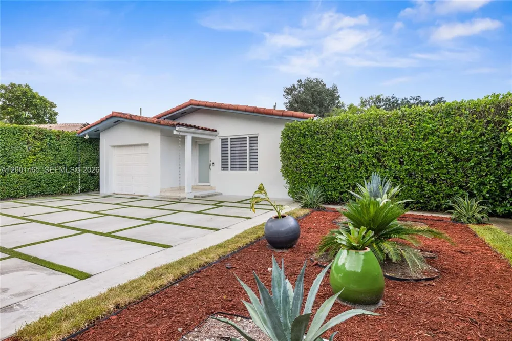 2121 Red Rd #0 Coral Gables, FL 33155
