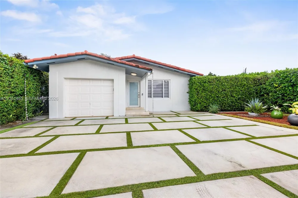 2121 Red Rd #0 Coral Gables, FL 33155