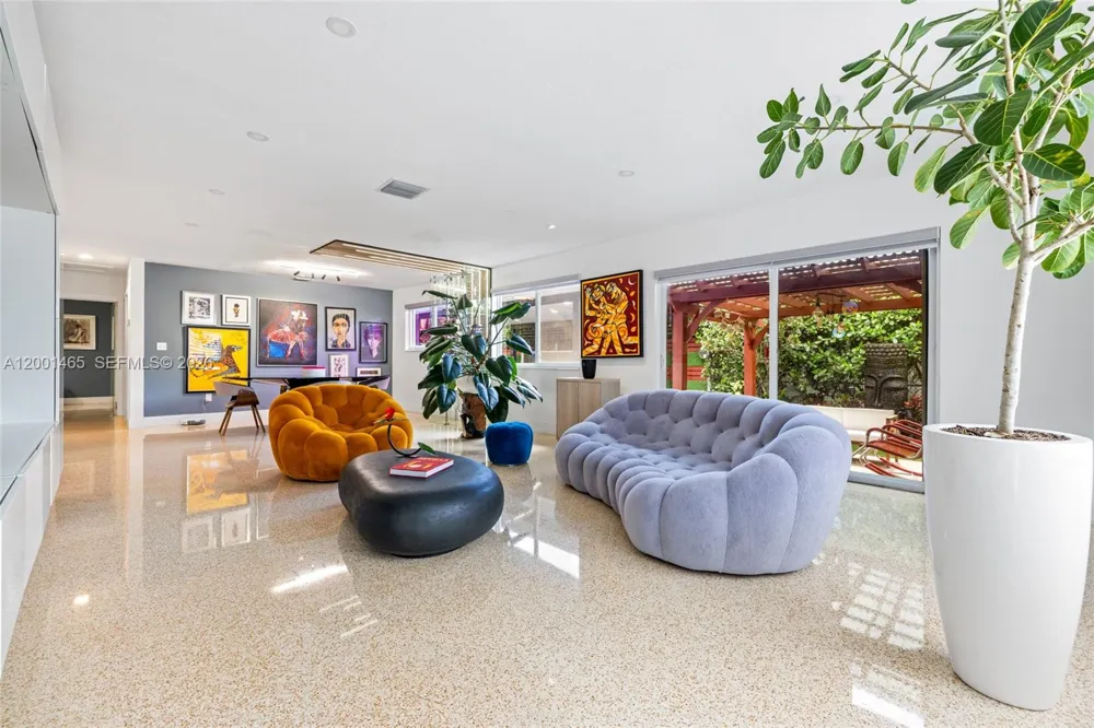 2121 Red Rd #0 Coral Gables, FL 33155