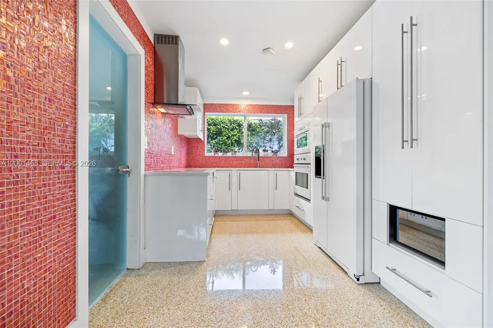 2121 Red Rd #0 Coral Gables, FL 33155