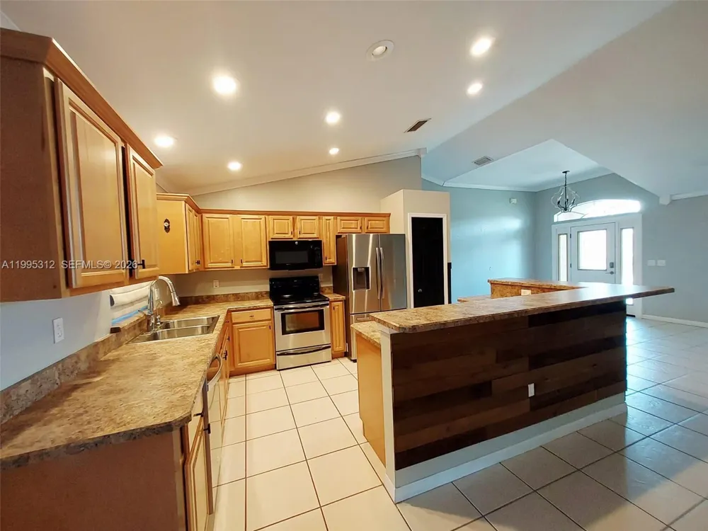 4031 Santa Barbara Sebring, FL 33875