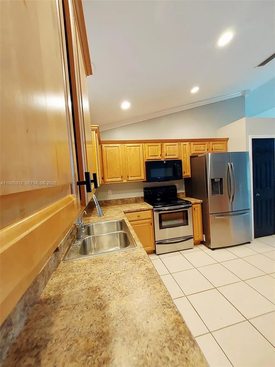 4031 Santa Barbara Sebring, FL 33875
