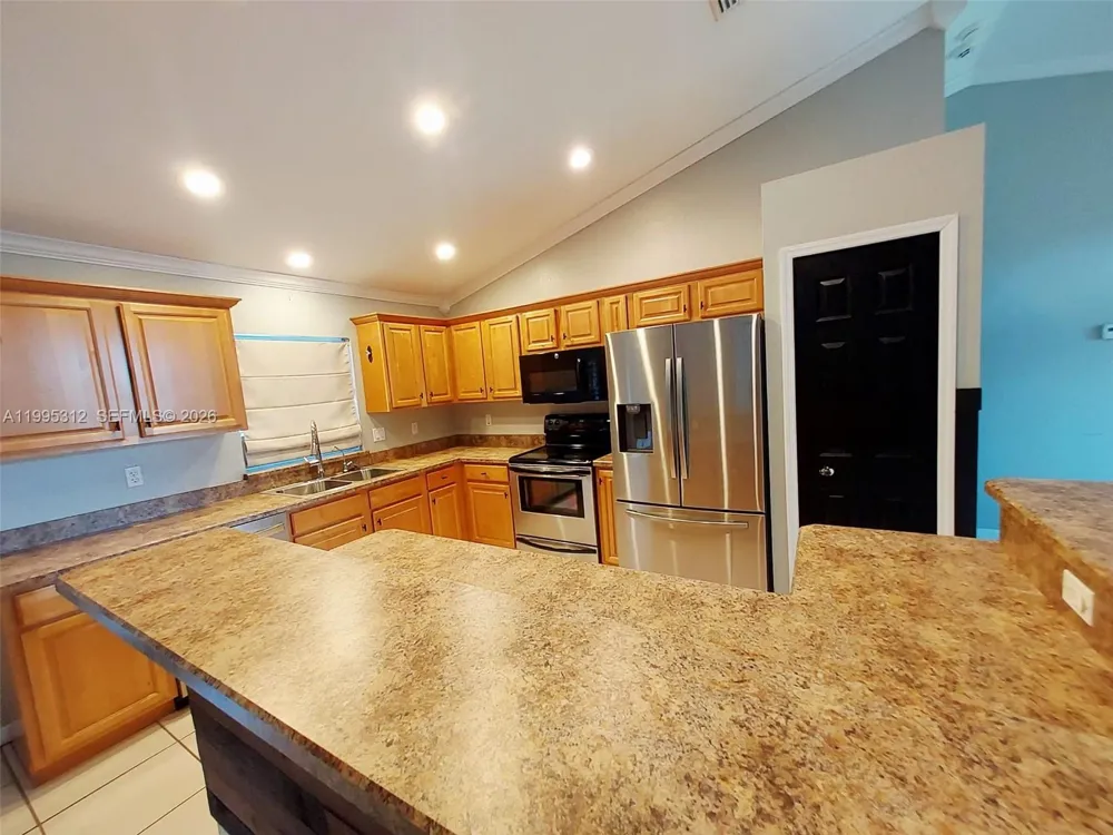 4031 Santa Barbara Sebring, FL 33875