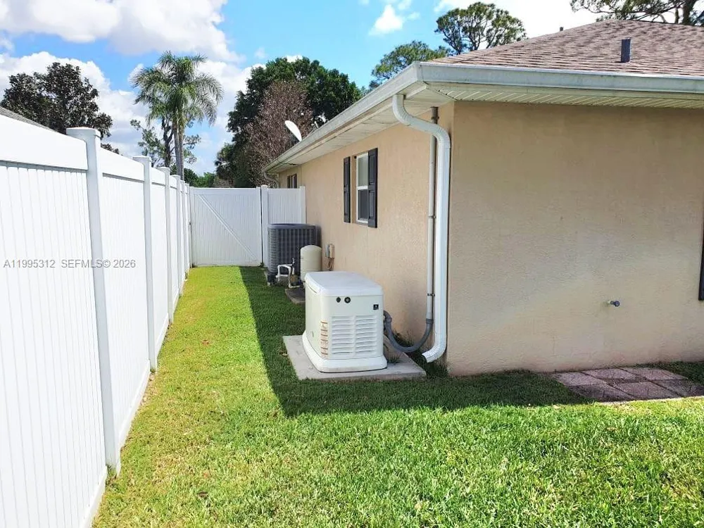 4031 Santa Barbara Sebring, FL 33875
