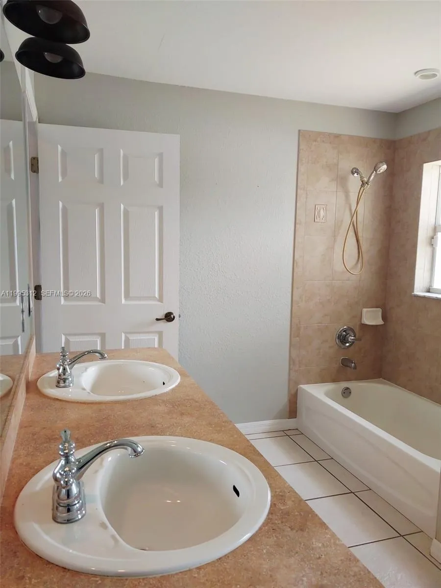 4031 Santa Barbara Sebring, FL 33875