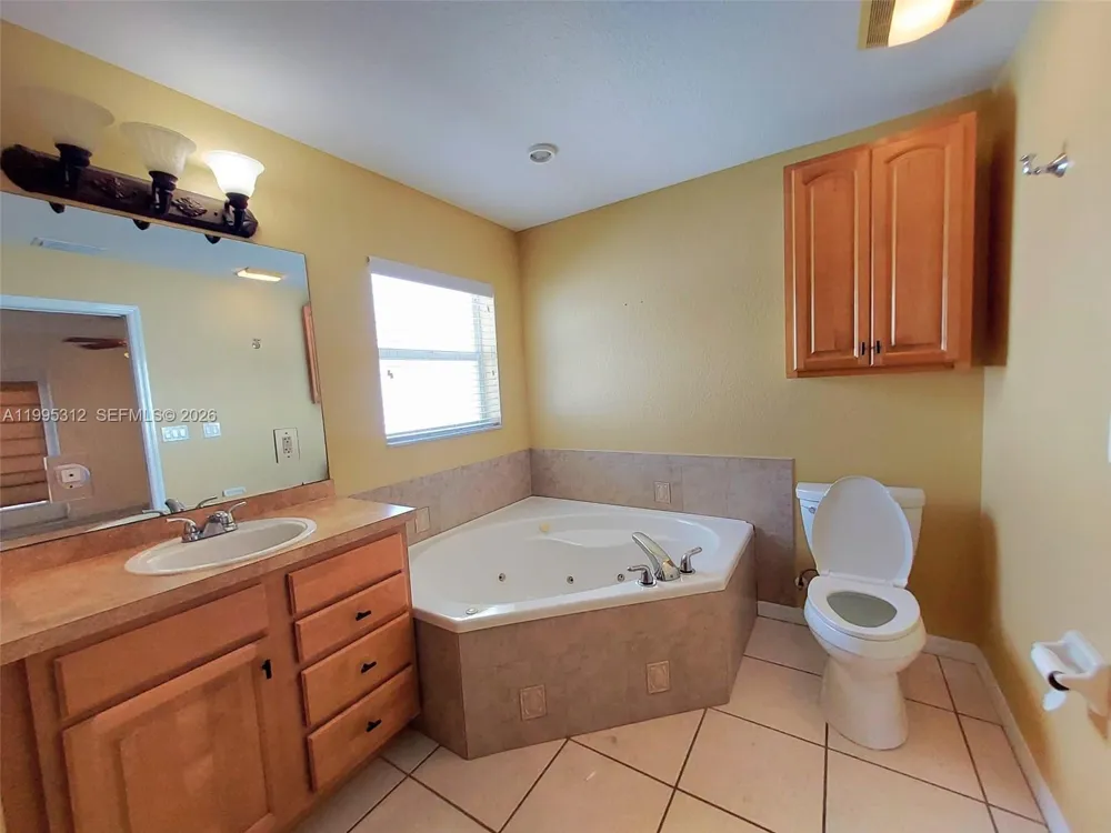 4031 Santa Barbara Sebring, FL 33875