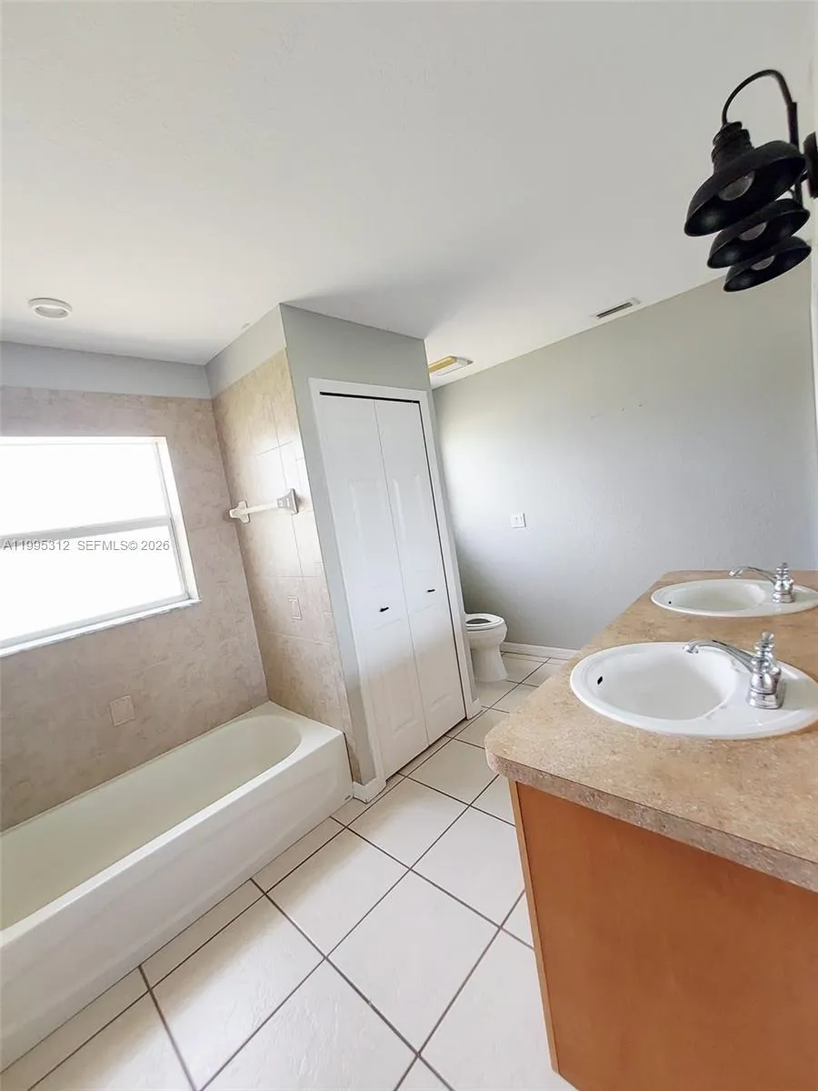 4031 Santa Barbara Sebring, FL 33875