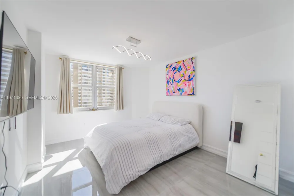 1950 S Ocean Dr #8J Hallandale Beach, FL 33009