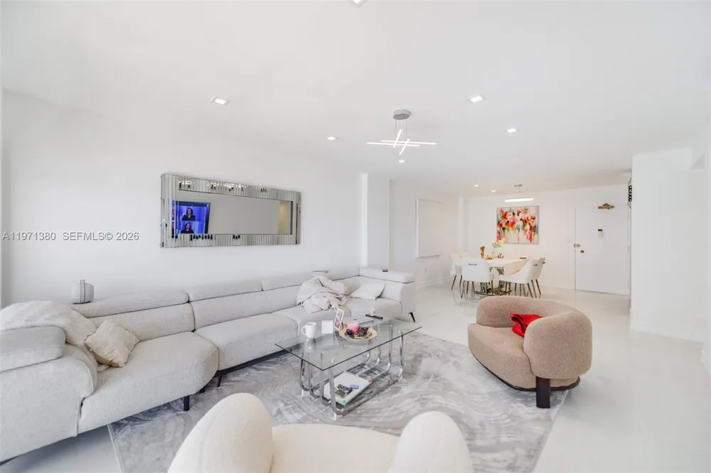 1950 S Ocean Dr #8J Hallandale Beach, FL 33009