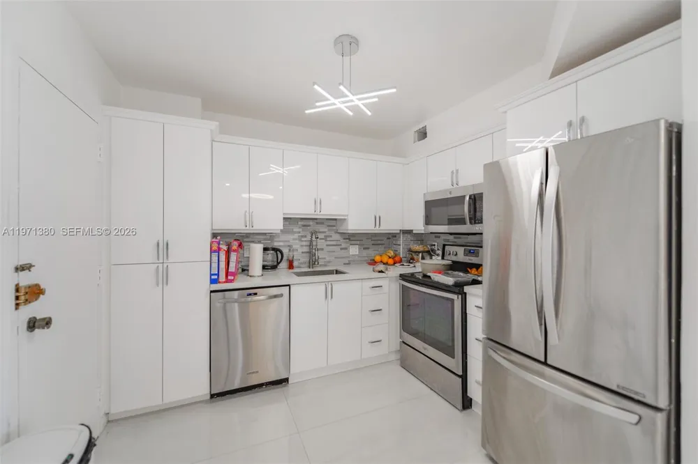 1950 S Ocean Dr #8J Hallandale Beach, FL 33009