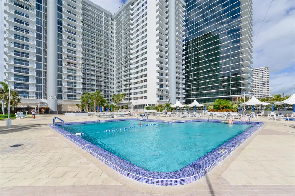 2030 S Ocean Dr #1816 Hallandale Beach, FL 33009