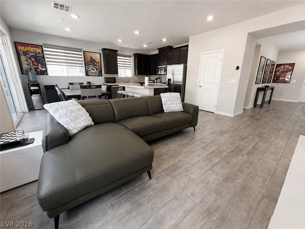 10650 Deibel Avenue Las Vegas, NV 89166