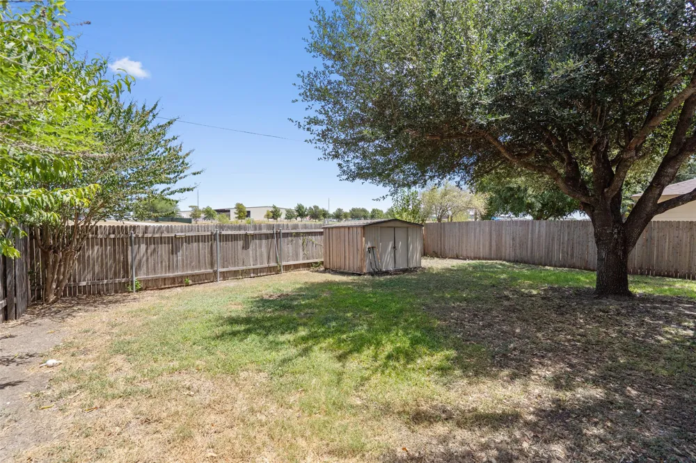 4010 Kings Canyon Drive Taylor, TX 76574