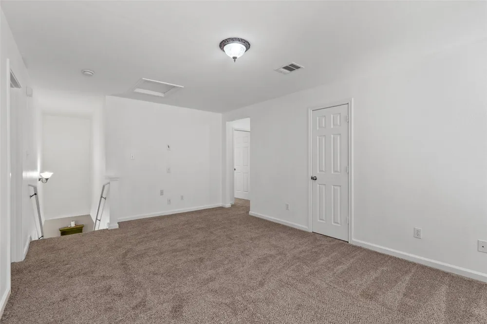 4010 Kings Canyon Drive Taylor, TX 76574