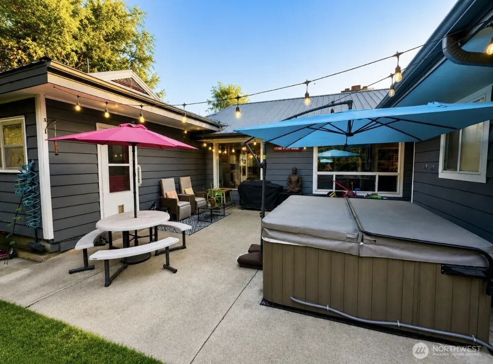 233 E 2nd Street Tonasket, WA 98855