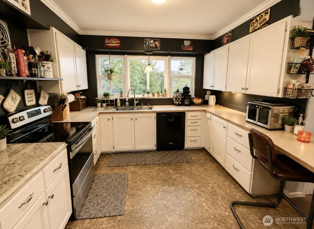 233 E 2nd Street Tonasket, WA 98855