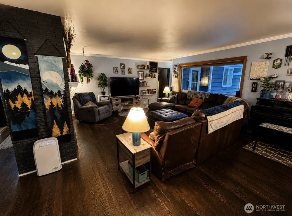 233 E 2nd Street Tonasket, WA 98855
