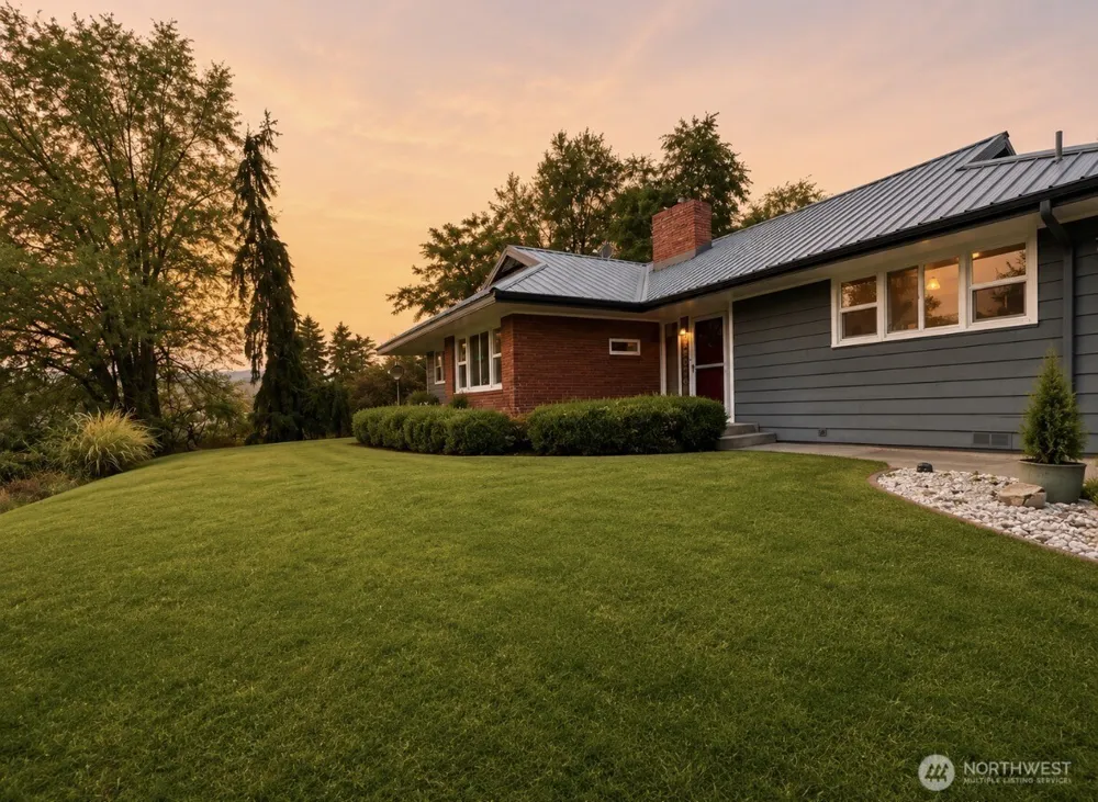 233 E 2nd Street Tonasket, WA 98855