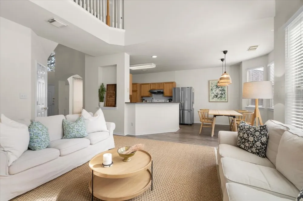 8024 Whitworth Lane Round Rock, TX 78681