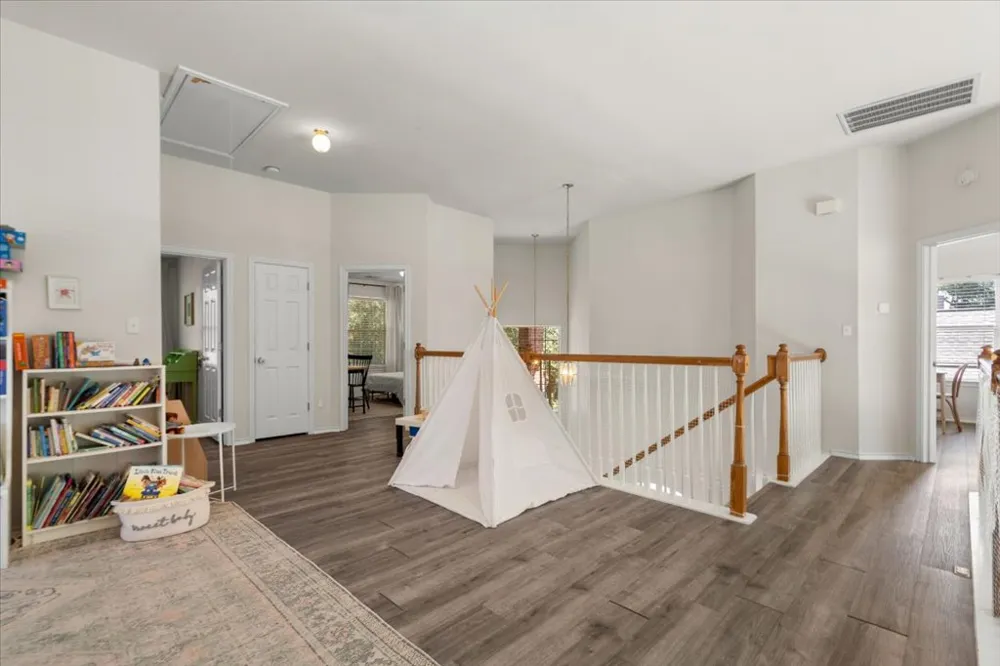 8024 Whitworth Lane Round Rock, TX 78681