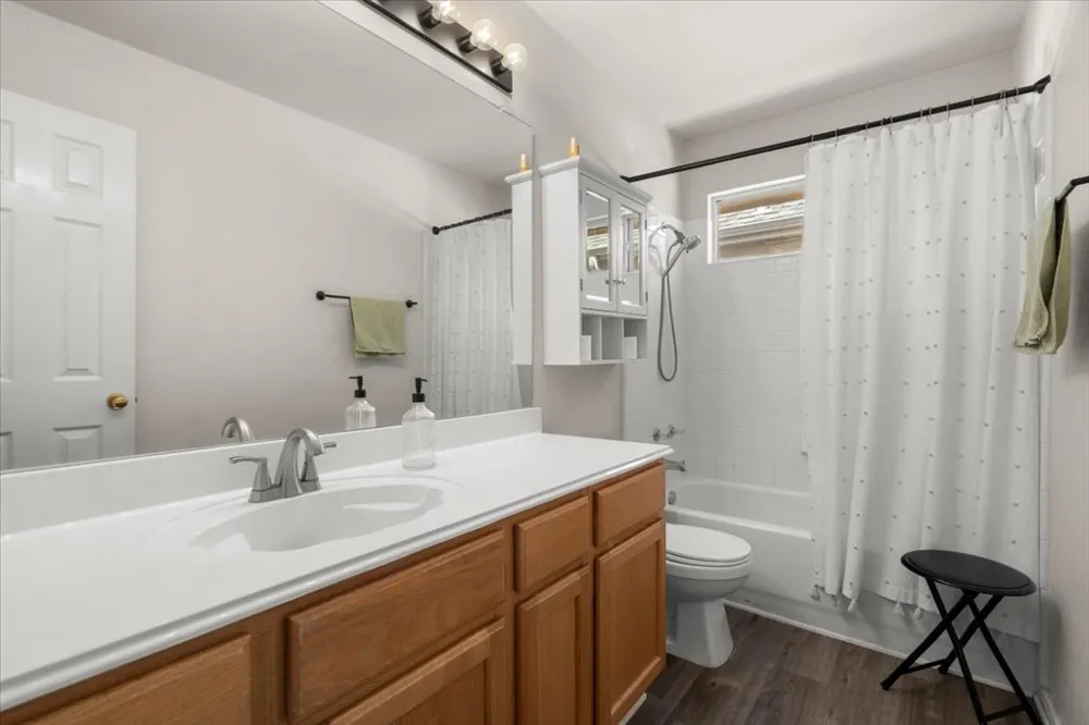 8024 Whitworth Lane Round Rock, TX 78681