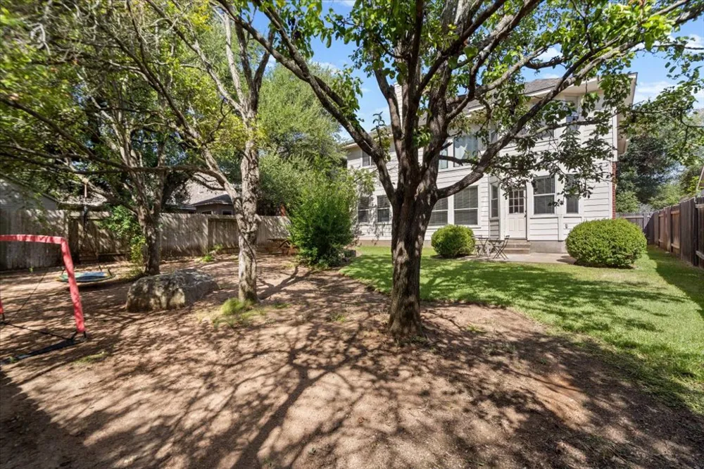 8024 Whitworth Lane Round Rock, TX 78681