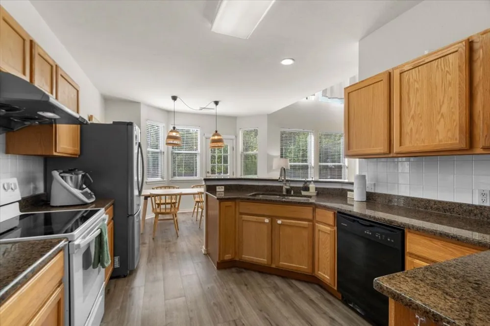 8024 Whitworth Lane Round Rock, TX 78681