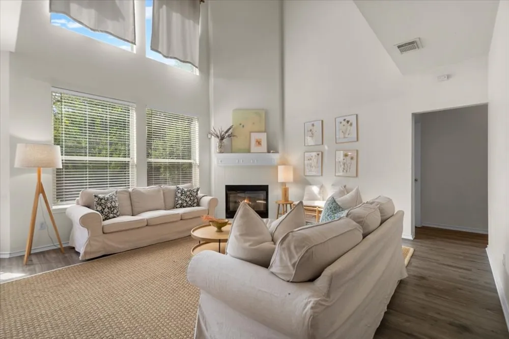 8024 Whitworth Lane Round Rock, TX 78681