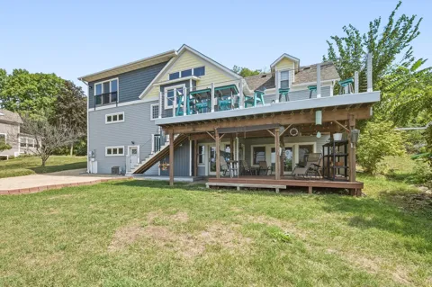 209 3rd Street